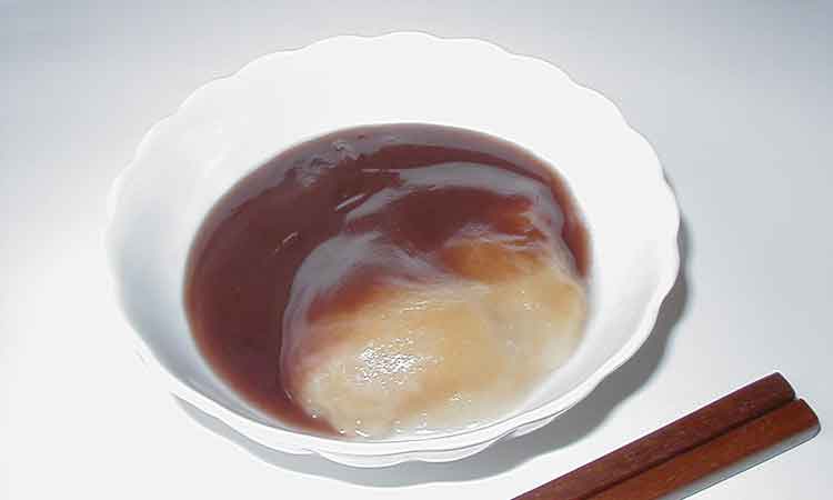 とち餅の作り方 昔から伝わる「栃の実」本来の風味を生かした「栃餅」